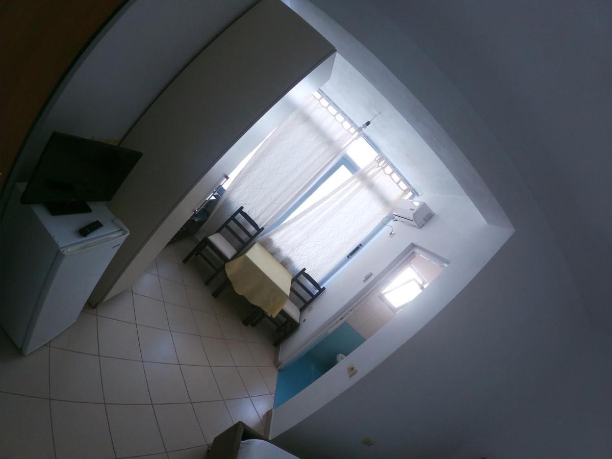 Honey Apartments Near Promenade Sarandë Eksteriør billede